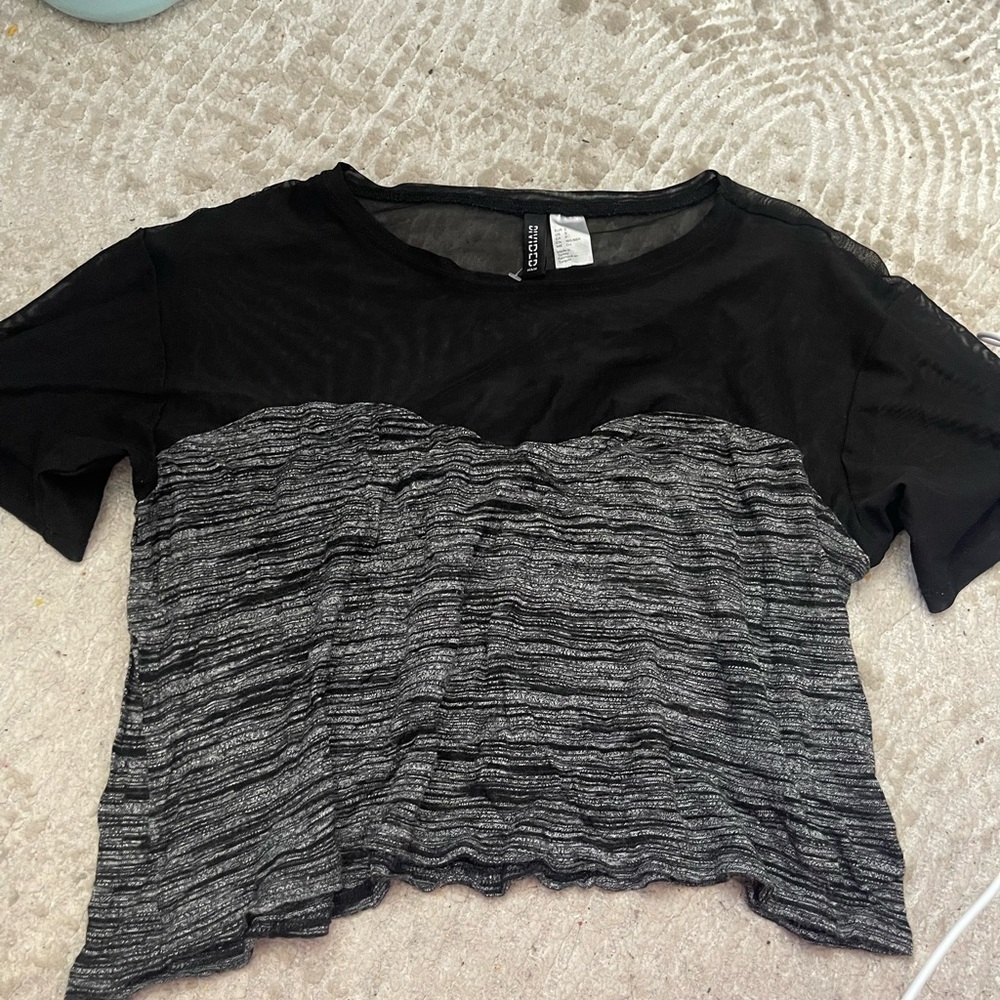 Black and Gray Women's Top